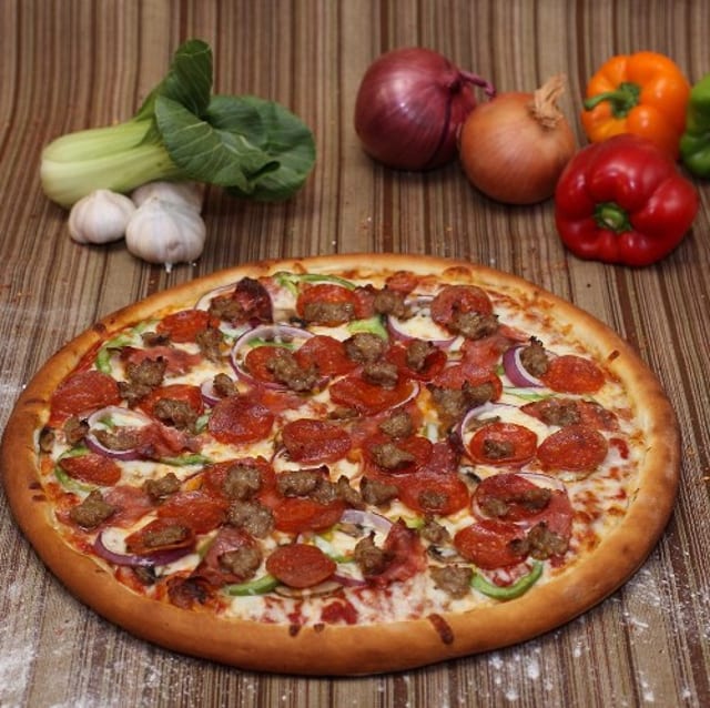 Mr. Pizza Man Special Pizza (14" Medium).