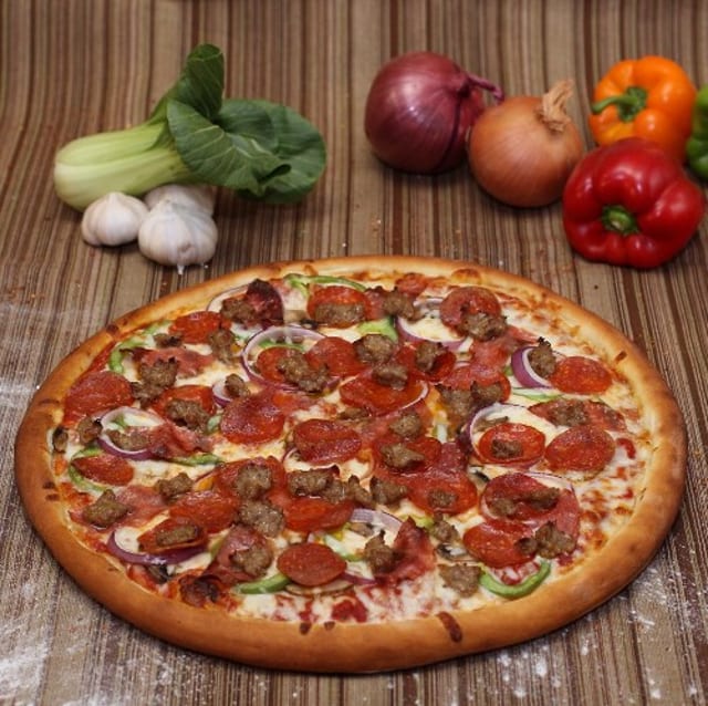 Mr. Pizza Man Special Pizza (12" Small).